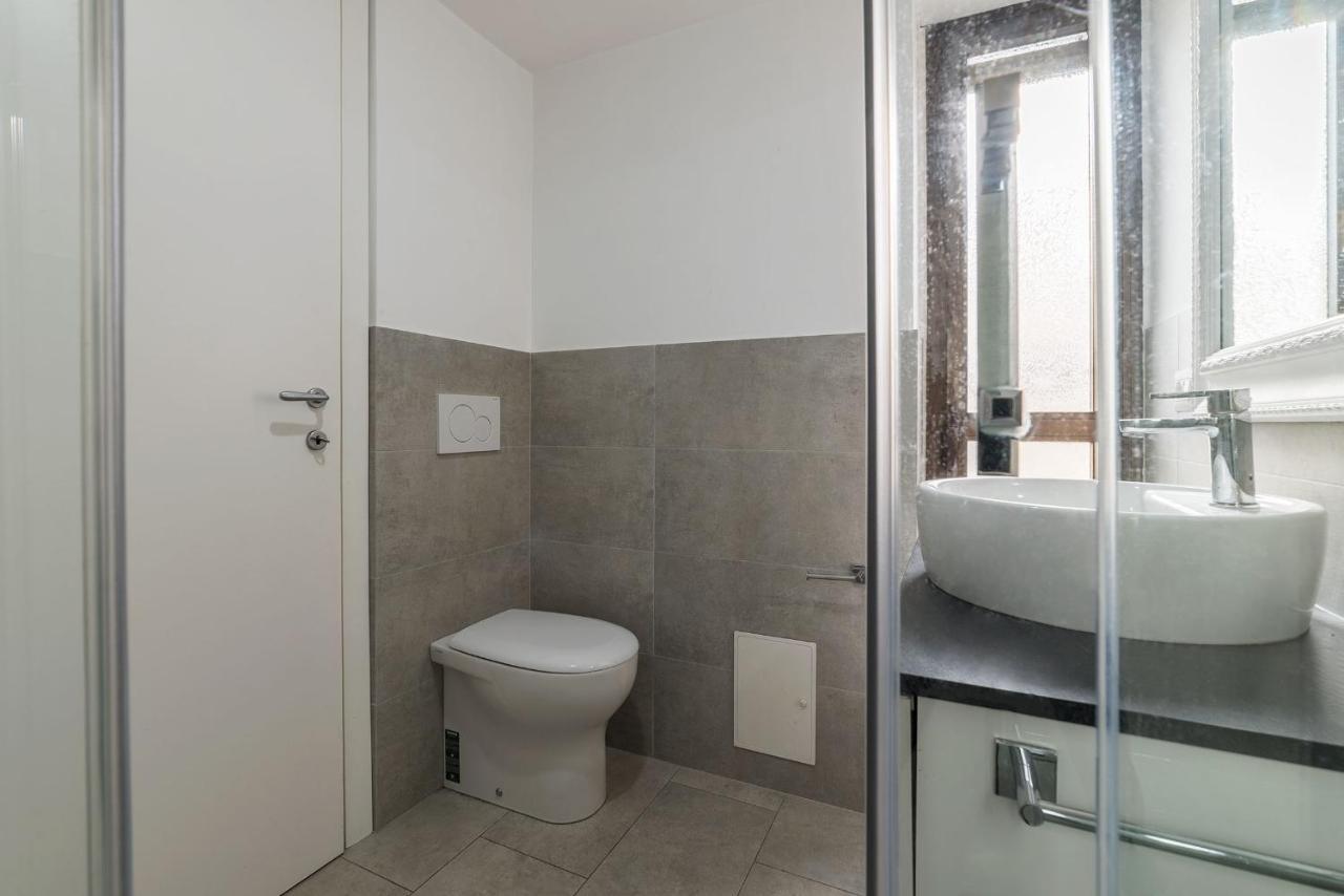 Sant'Angelo Modern Apartment Řím Exteriér fotografie